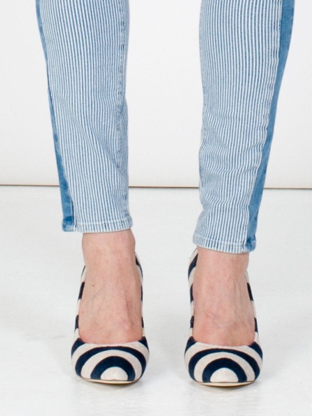 NYC Designer HANDMADE Striped Terry Velvet & Genuine Leather Heeled Pumps NEW - Picture 7 of 9